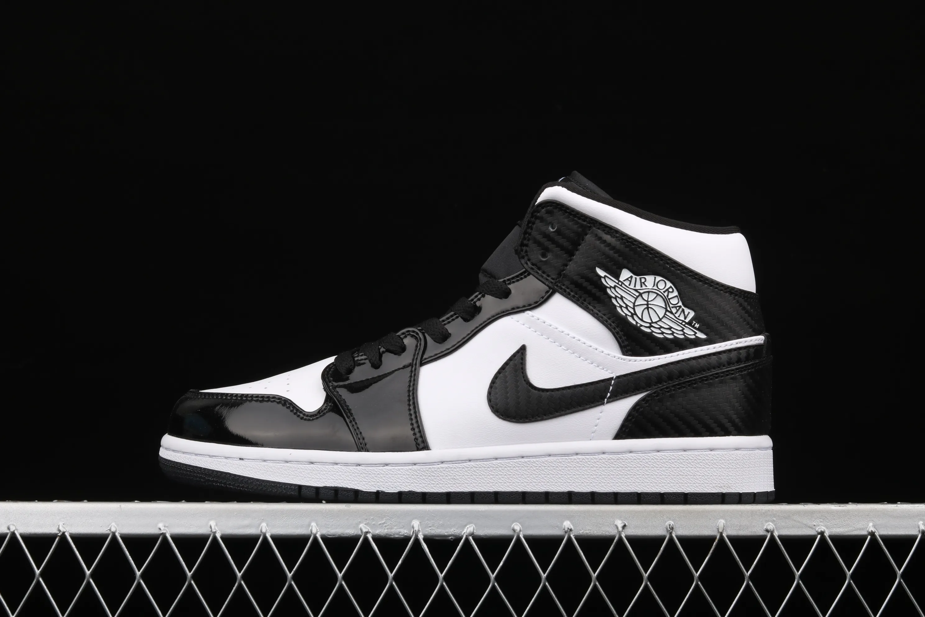 All Categories Air Jordan Jordan Series Basketball Shoes Air Jordan 1 Mid Air Jordan 1 Mid "All-Star" AJ1 Joe 1 China All-Star Black and White Patent Leather Mid-top Versatile Casual Sports Shoes DD1649-001